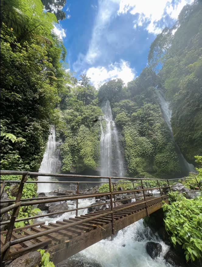Fiji Waterfall