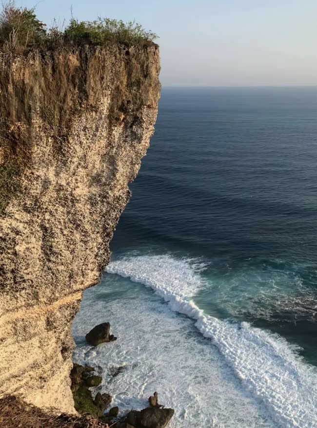 Karang Boma Cliff