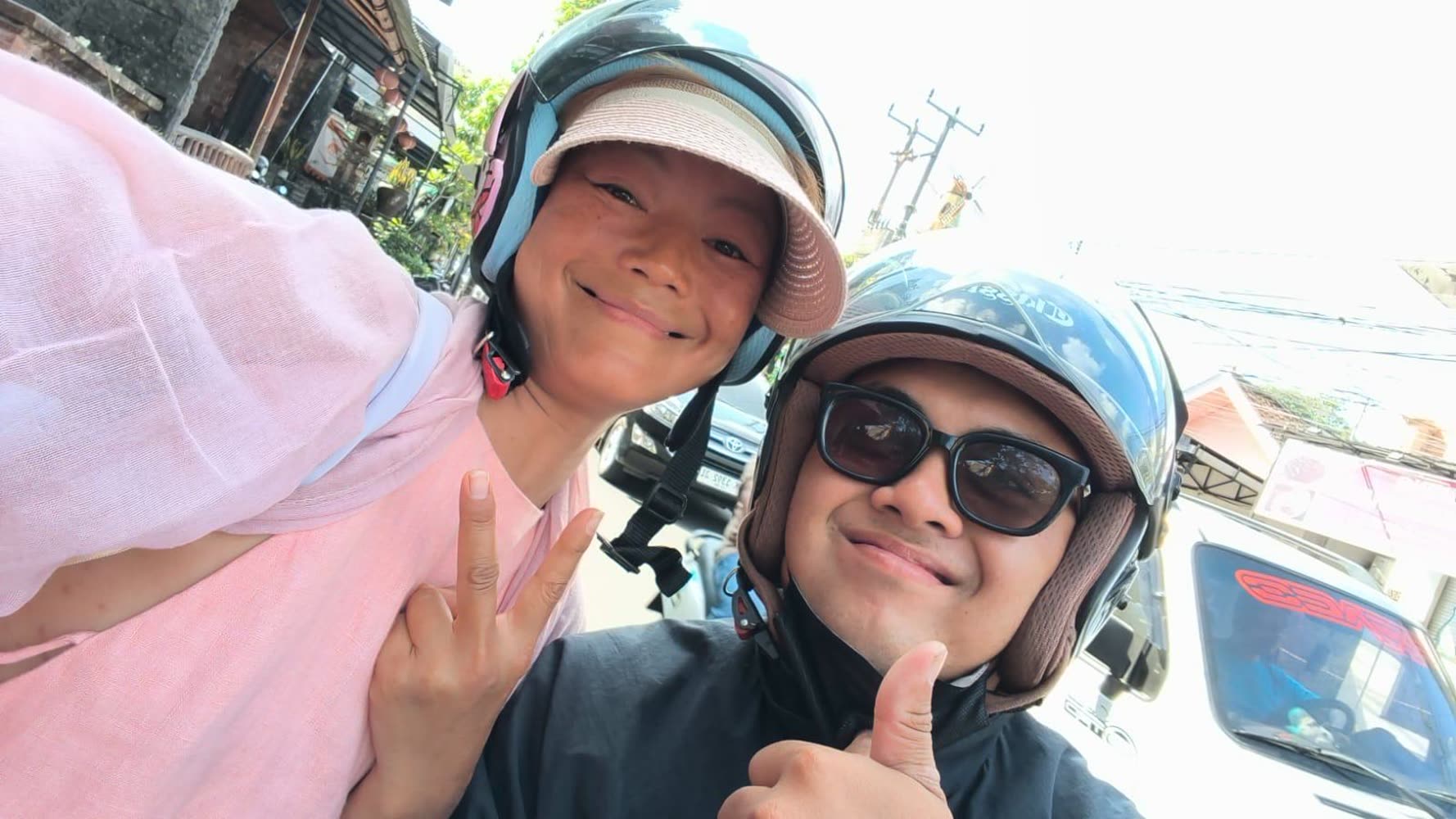 Arya with happy guests in Bali